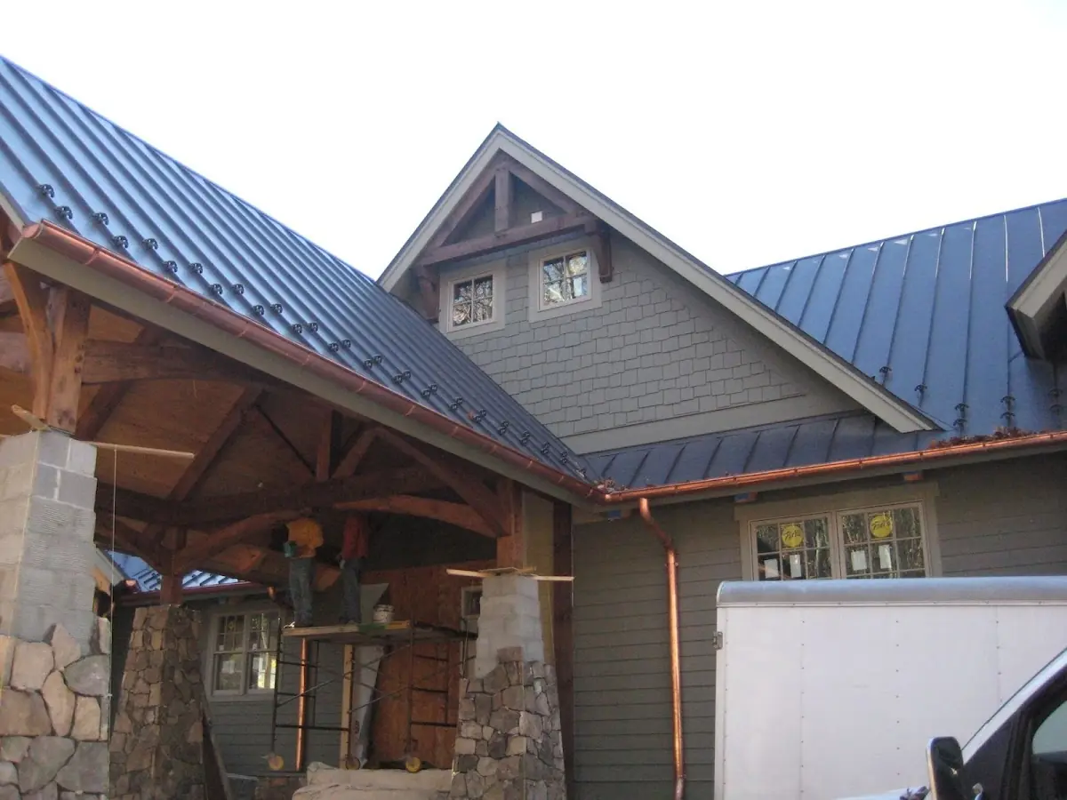 Craftsman Roofing team delivering quality roofing work in Templeton